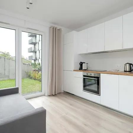 Apartment Nowoczesny Apartament Z Parkingiem By Noclegi Renters *