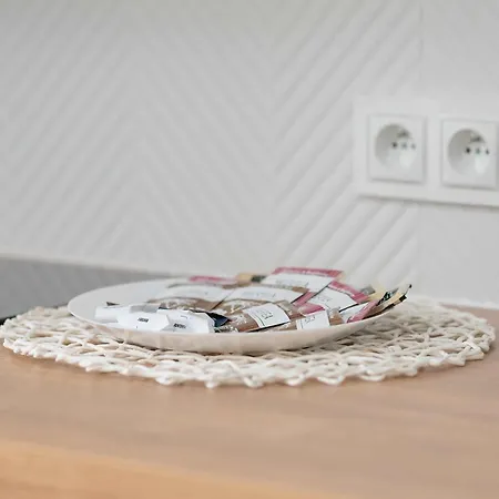 Nowoczesny Apartament Z Parkingiem By Noclegi Renters Poznań